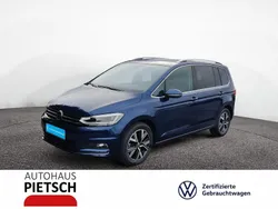 Blau Gebraucht 2024 VW Touran Highline Van / Kleinbus | 38.440 € (Etwas zu teuer)