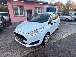 Weiß Gebraucht 2016 Ford Fiesta Trend Kleinwagen | 5.990 € (Fairer Preis)