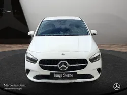 Polarweiß Gebraucht 2024 Mercedes B200 Progressive Van / Kleinbus | 30.990 € (Fairer Preis)