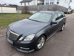 Grau Gebraucht 2012 Mercedes E250 Avantgarde Kombi | 8.590 € (Guter Preis)