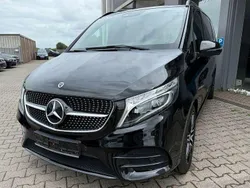 Schwarz Gebraucht 2021 Mercedes V250 AMG Van / Kleinbus | 43.980 € (Guter Preis)