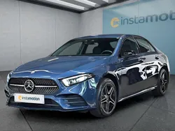 Blau Gebraucht 2022 Mercedes A250 Kleinwagen | 28.549 € (Fairer Preis)