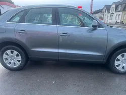 Grau Gebraucht 2014 Audi Q3 SUV | 12.400 € (Guter Preis)