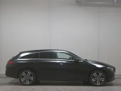 Schwarz Gebraucht 2021 Mercedes CLA220 Shooting Brake Progressive Kombi | 24.480 € (Guter Preis)