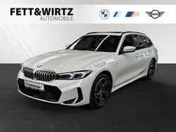 Alpinweiss Gebraucht 2024 BMW 330e M Sport Kombi | 48.888 € (Etwas zu teuer)