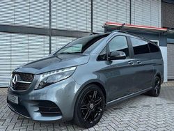 Grau Gebraucht 2023 Mercedes V300 AMG Van / Kleinbus | 55.690 € (Guter Preis)