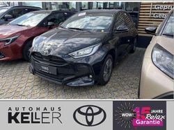 Mysticschwarz mica Neu 2025 Toyota Yaris Hybrid Kleinwagen | 27.960 € (Etwas zu teuer)