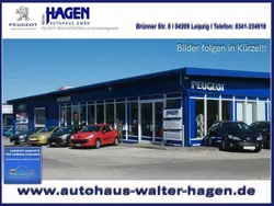 Weiß Gebraucht 2023 Peugeot e-208 Allure Kleinwagen | 15.949 €