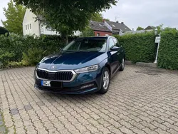 Blau Gebraucht 2021 Skoda Octavia Kombi | 15.400 € (Fairer Preis)