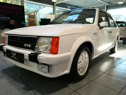 Weiß Gebraucht 1984 Opel Kadett Limousine | 16.850 €