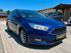 Blau Gebraucht 2016 Ford Focus Trend Limousine | 5.950 € (Superpreis)