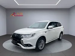 Andenweiss (s) Gebraucht 2021 Mitsubishi Outlander P-HEV SUV | 20.950 € (Superpreis)