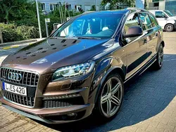 Braun Gebraucht 2010 Audi Q7 Ambiente SUV | 17.990 € (Teuer)