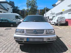 Silber Gebraucht 1997 VW Vento Limousine | 1.460 €