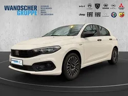Gelato weiß Gebraucht 2024 Fiat Tipo Cross Kleinwagen | 20.990 € (Fairer Preis)
