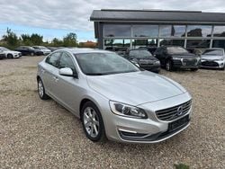 Silber Gebraucht 2014 Volvo S60 Momentum Limousine | 8.400 € (Fairer Preis)