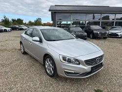 Silber Gebraucht 2014 Volvo S60 Momentum Limousine | 9.000 €