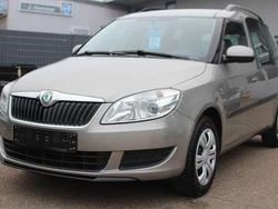 Beige Gebraucht 2012 Skoda Roomster Van / Kleinbus | 3.689 € (Guter Preis)