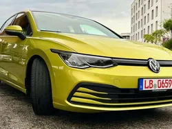 Limonengelb metallic Gebraucht 2020 VW Golf VII Life Limousine | 23.200 € (Fairer Preis)