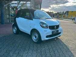 Schwarz Gebraucht 2019 Smart ForTwo Electric Drive Coupé | 6.490 € (Etwas zu teuer)
