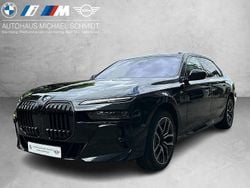 Black sapphire metallic Neu 2025 BMW 740 M Sport Limousine | 114.890 € (Superpreis)