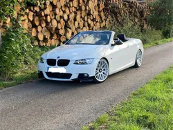 Weiß Gebraucht 2007 BMW 325 Cabriolet Performance Cabrio | 13.000 €