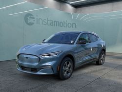 Blau Gebraucht 2023 Ford Mustang Mach-E Basis SUV | 57.500 €