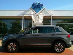 Grau Gebraucht 2024 VW Tiguan Move SUV | 28.980 € (Superpreis)