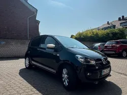 Schwarz Gebraucht 2016 VW up! CLUB Kleinwagen | 7.900 € (Fairer Preis)