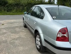 Silber Gebraucht 2000 VW Passat Limousine | 999 € (Fairer Preis)
