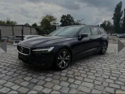 Schwarz Gebraucht 2020 Volvo V60 R-Design Kombi | 21.700 € (Superpreis)