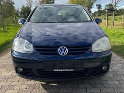 Blau Gebraucht 2006 VW Golf V Sportline Limousine | 3.999 € (Etwas zu teuer)