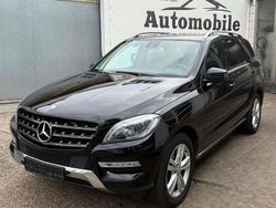 Obsidianschwarz metalliclack Gebraucht 2013 Mercedes ML350 SUV | 13.990 € (Fairer Preis)