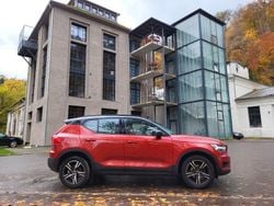 Rot Gebraucht 2020 Volvo XC40 R-Design SUV | 23.000 € (Superpreis)