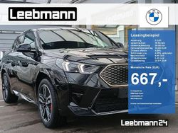 Saphirschwarz metallic Neu 2025 BMW iX2 M Sport SUV | 52.950 € (Fairer Preis)