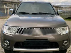 Gold Gebraucht 2012 Mitsubishi L200 Abholung | 14.000 € (Fairer Preis)
