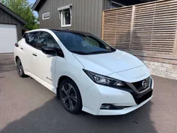 Weiß Gebraucht 2018 Nissan Leaf Tekna Kleinwagen | 12.550 € (Etwas zu teuer)
