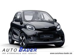 Schwarz Gebraucht 2024 Smart ForTwo Electric Drive Passion Exclusive Coupé | 16.450 € (Fairer Preis)