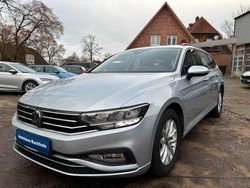 Silber Gebraucht 2023 VW Passat Business Kombi | 24.870 € (Fairer Preis)
