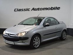 Grau Gebraucht 2002 Peugeot 206 CC Platinum Cabrio | 1.990 € (Teuer)