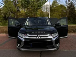 Schwarz Gebraucht 2017 Mitsubishi Outlander SUV | 19.950 €