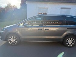 Grau Gebraucht 2015 VW Sharan Cup Van / Kleinbus | 13.000 € (Guter Preis)
