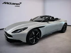 Silber Gebraucht 2022 Aston Martin DB11 Cabrio | 157.900 € (Etwas zu teuer)