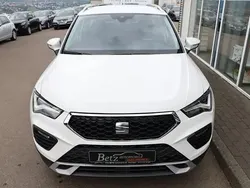 Weiß ('bila' weiss) Gebraucht 2022 Seat Ateca Style SUV | 24.990 € (Guter Preis)