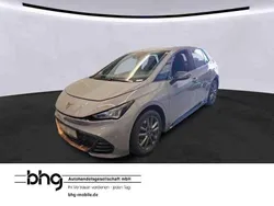 Grau Gebraucht 2021 Cupra Born Kleinwagen | 27.930 € (Etwas zu teuer)