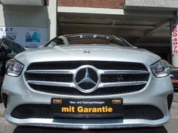 Silber Gebraucht 2021 Mercedes B250e Van / Kleinbus | 25.900 € (Fairer Preis)