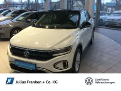 Pure white Gebraucht 2023 VW T-Roc Life SUV | 22.450 € (Guter Preis)