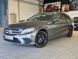 Grau Gebraucht 2019 Mercedes C180 Kombi | 19.990 € (Fairer Preis)