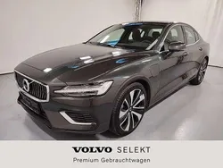 Pine grey / metallic Gebraucht 2022 Volvo S60 Inscription Limousine | 37.890 € (Guter Preis)