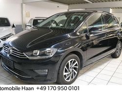 Deep black perleffekt Gebraucht 2017 VW Golf Sportsvan Sound Van / Kleinbus | 11.950 € (Fairer Preis)